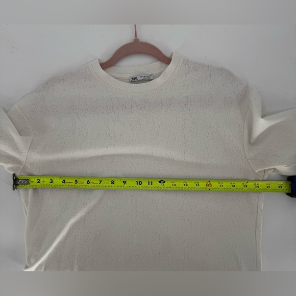 Zara Textured Crew Neck Oversized T Shirt - Picture 4 of 11